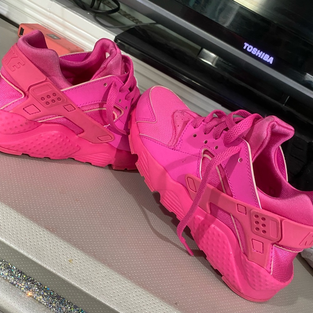 SOLD// Nike Huaraches
